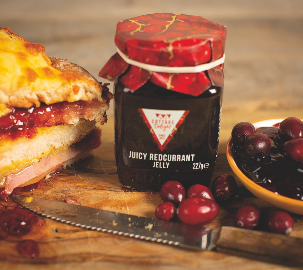 Juicy Redcurrant Jelly von Cottage Delight kaufen – fruchtiges Ribisel-Gelee für Fleisch & Käse