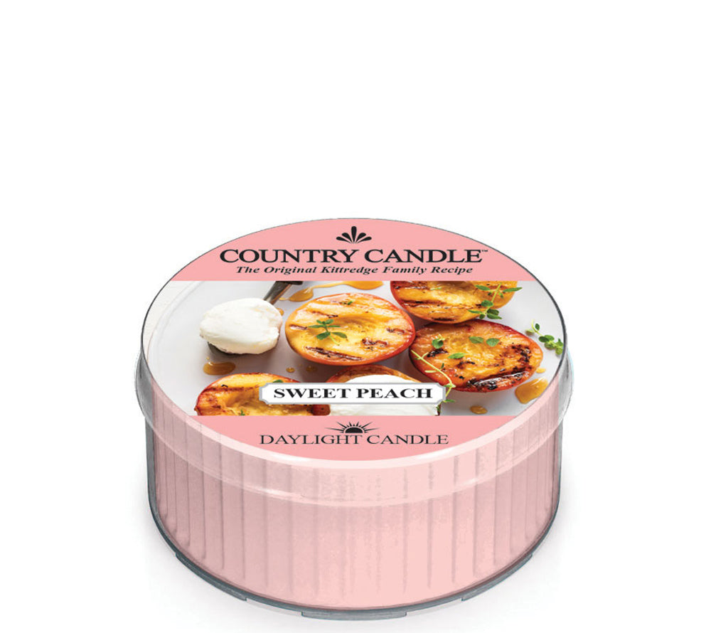 Daylight Sweet Peach Sweet Peach Duftkerze von Country Candle ♥ Fruchtig süßer Duft ♥ Aus der Frühjahrskollektion von Country Candle ♥ Importiert aus den USA » Jetzt bestellen!