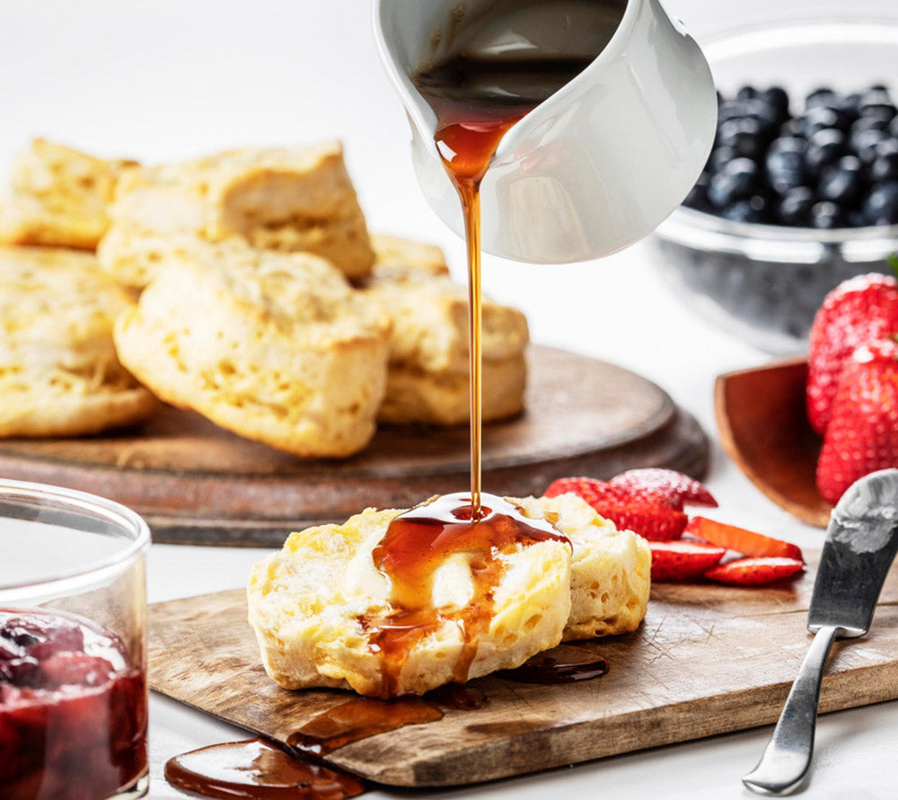 Strawberry Ahornsirup von Crown Maple online bestellen – fruchtig, ideal für Müsli & Desserts