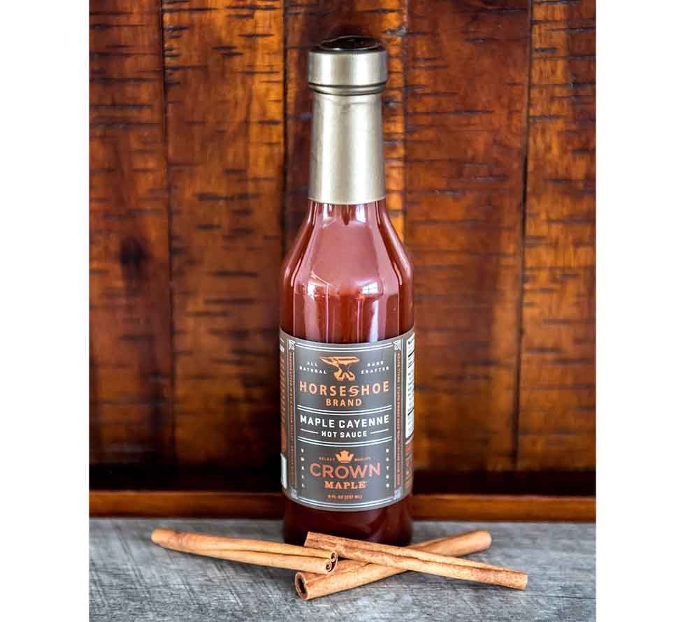 Maple Cayenne Hot Sauce von Horseshoe Brand kaufen – scharf-süße Sauce online bestellen