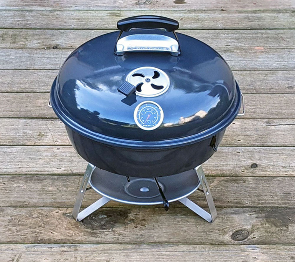 Reisegrill Slow N Sear von SnS Grills online bestellen – kompakter Holzkohlegrill für unterwegs