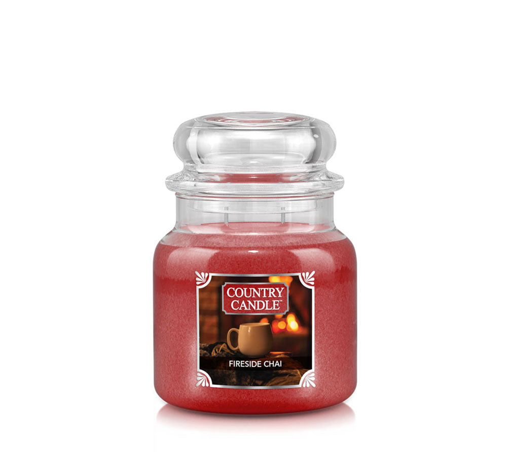 Fireside Chai Duftkerze – Kaminfeuer, Chai-Gewürze, Zimt & Kardamom für Winterabende