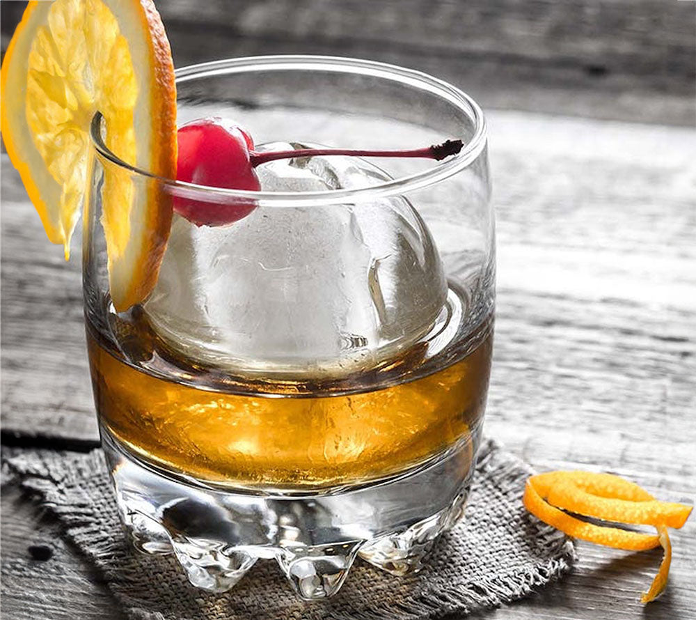 Eiskugelbehälter von W&P Design online bestellen – perfekte Eiskugeln für Cocktails, BPA-frei