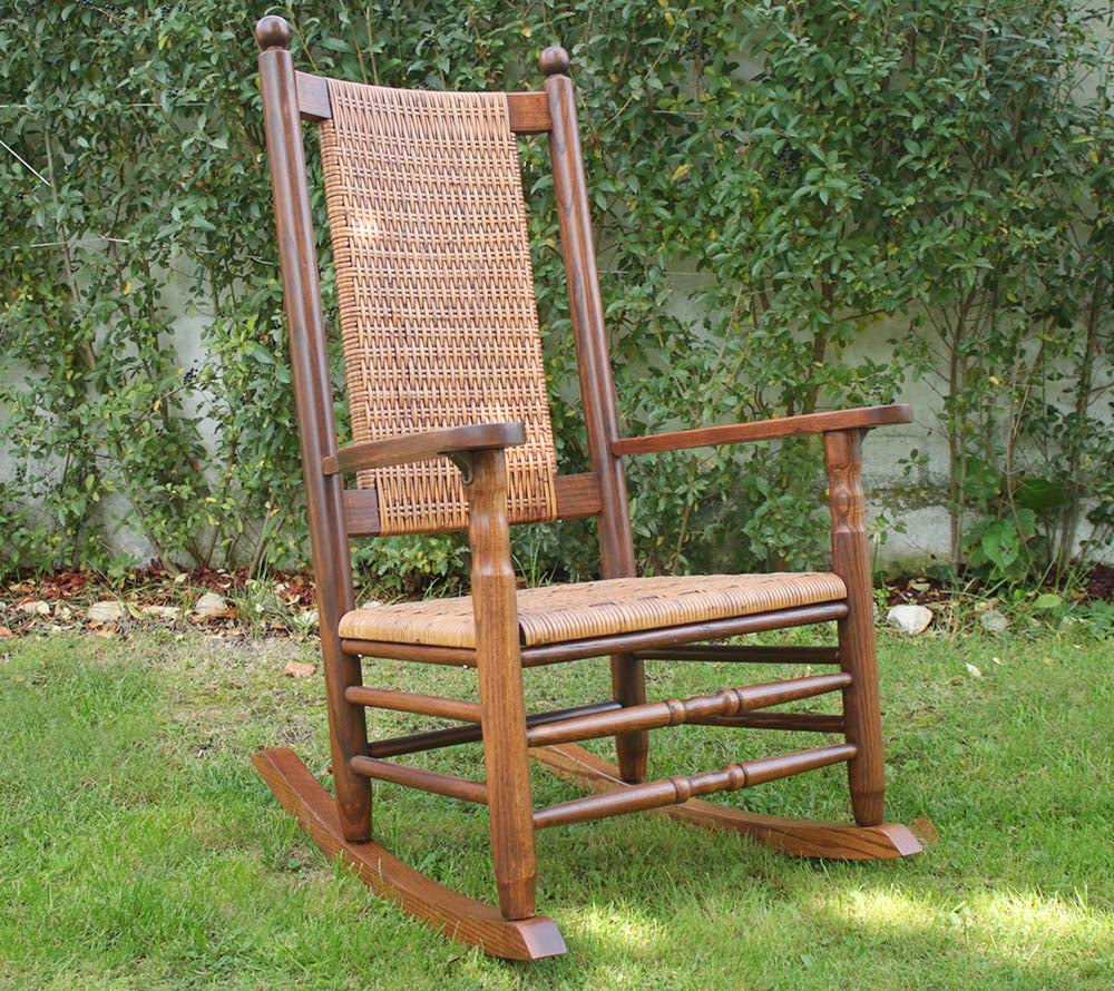 Kennedy Schaukelstuhl Harvest Oak von Troutman kaufen – Vintage-Rattangeflecht, handgefertigt in NC