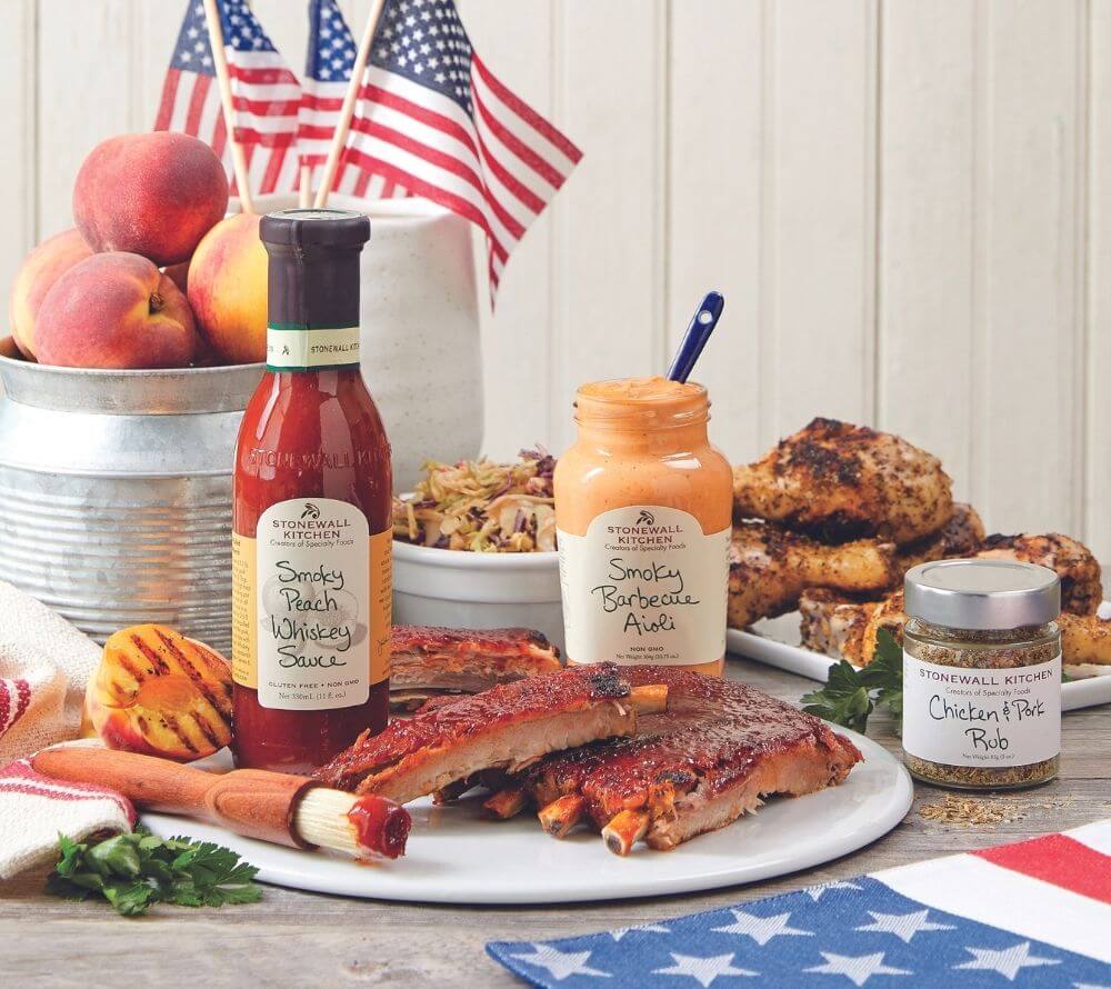 Smoky Peach Whiskey Sauce von Stonewall Kitchen ☆ mit amerikanischem Southern Whiskey ☆ hochwertige Zutaten ☆ rauchiges Aroma ☆ Jetzt probieren!