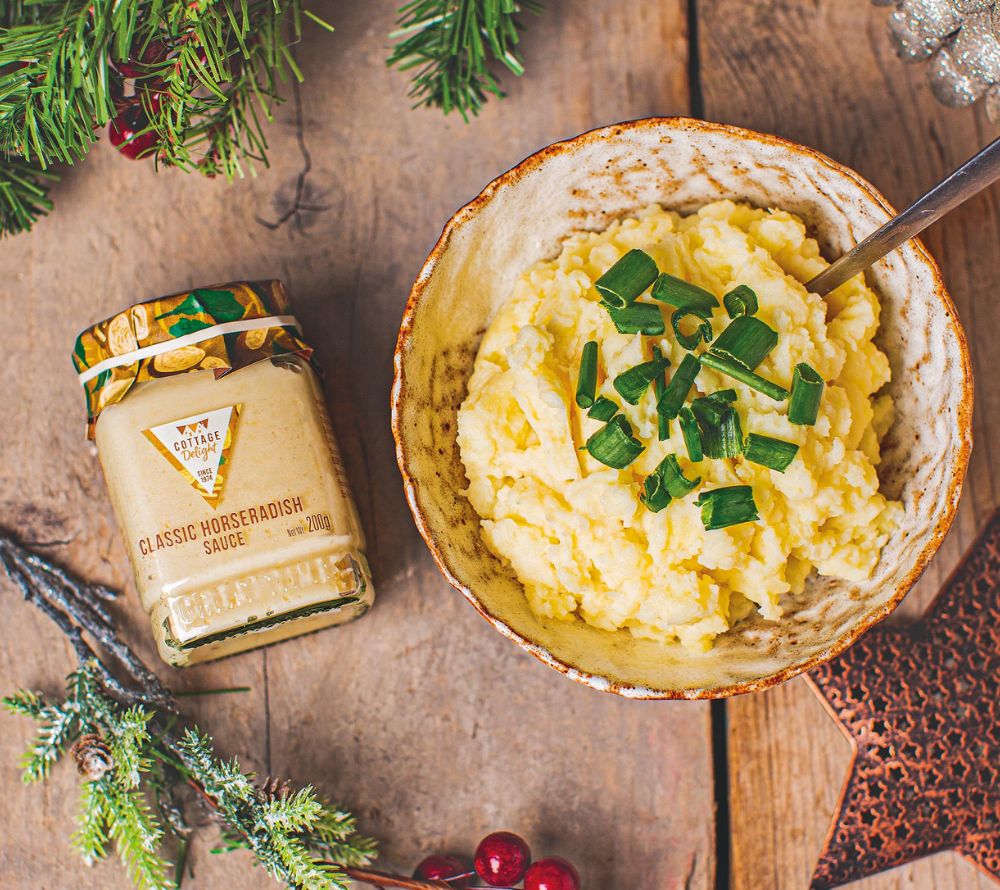 
                  
                    Classic Horseradish Sauce von Cottage Delight kaufen | Englische Meerrettichsauce mit extra Würze | Cremig, scharf & perfekt zu Roastbeef | Vegetarisch | EU-weiter Versand
                  
                