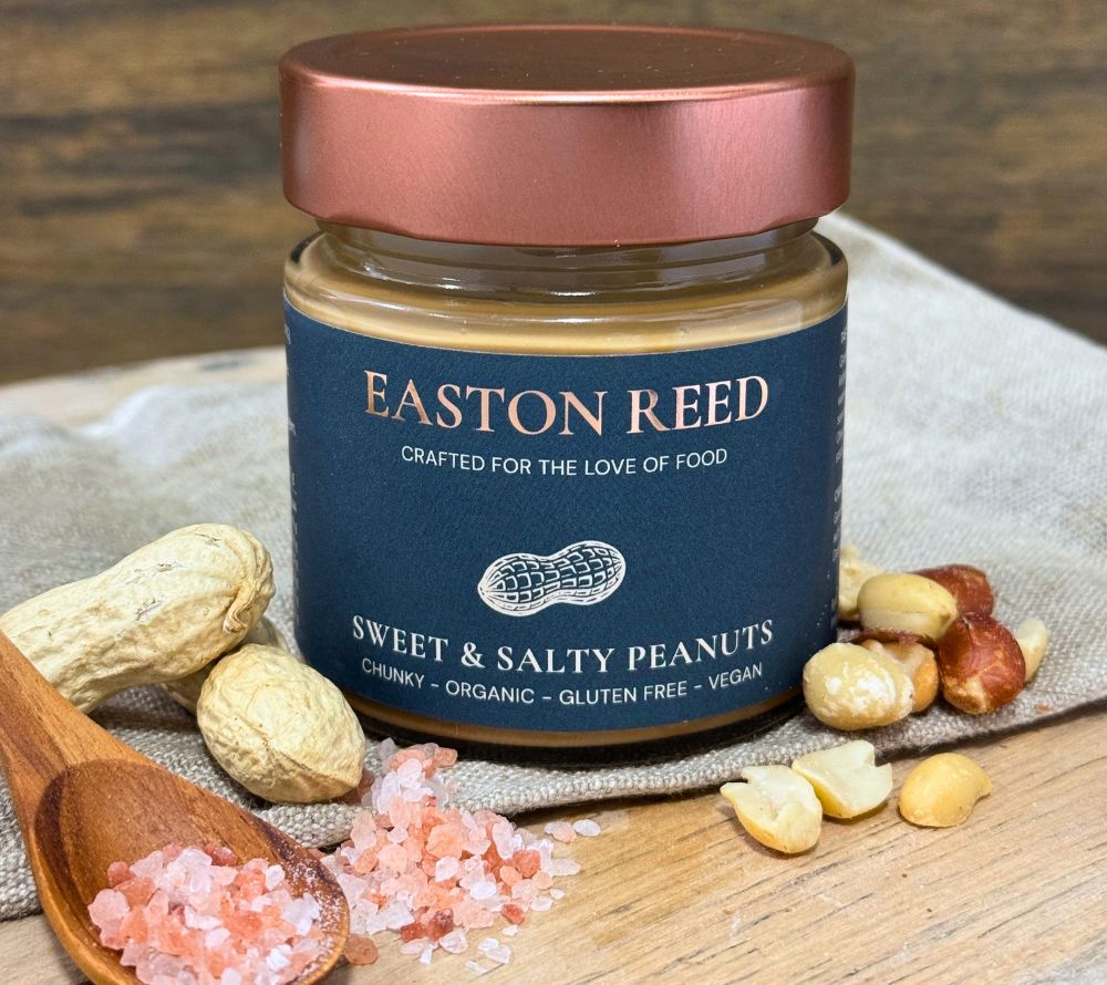 
                  
                    Easton Reed | Sweet & Salty Peanut Crunch | Nussig, süß-salzig & knusprig | Vegan & glutenfrei | Ohne Palmöl & Zusatzstoffe | Jetzt genießen!
                  
                