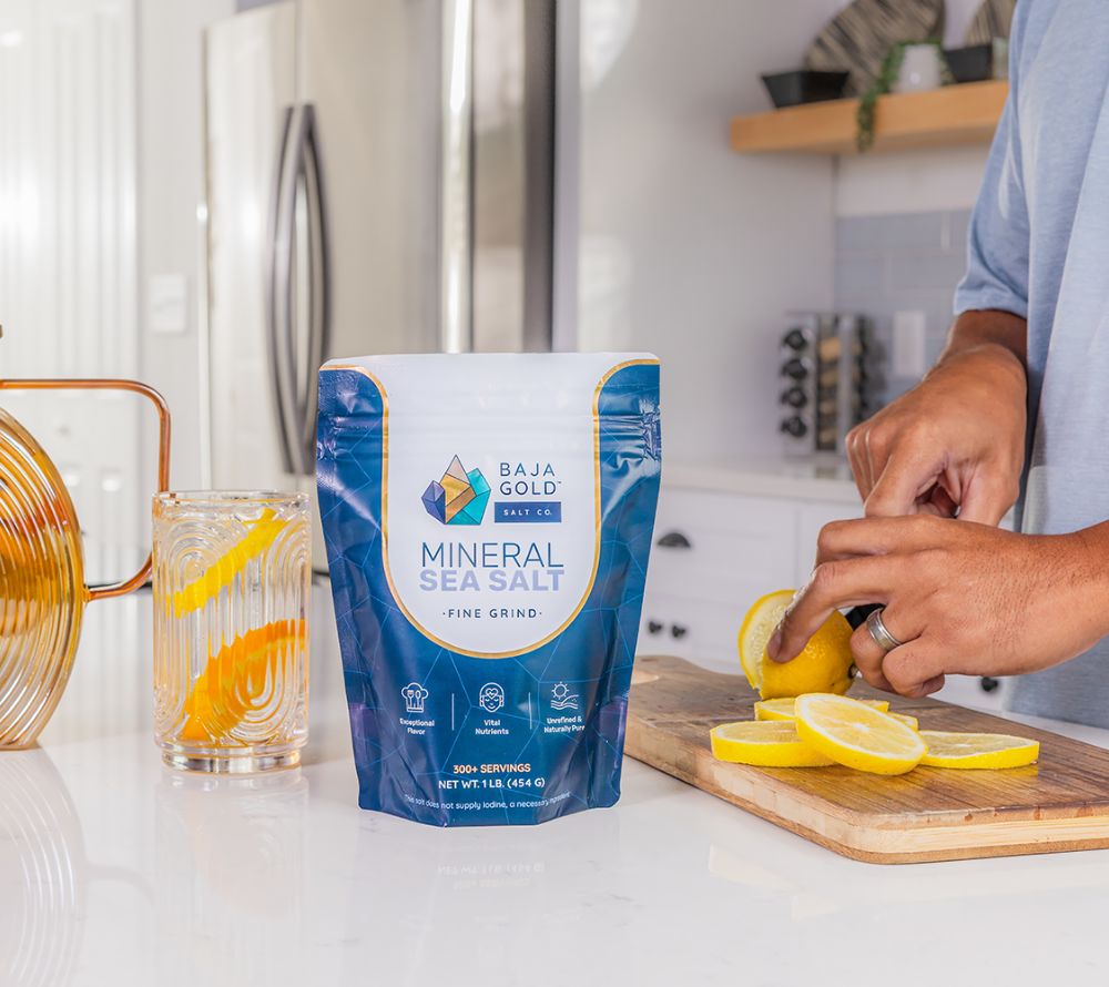 Baja Gold Mineral Sea Salt Fine Grind - Feinstes Meersalz kaufen | Erhöhen Sie den Geschmack Ihrer Gerichte | Reich an Ozeanmineralien | Ideal für täglichen Gebrauch und zum Backen | Aus dem Wasser des Sea of Cortez | Europaweite Lieferung
