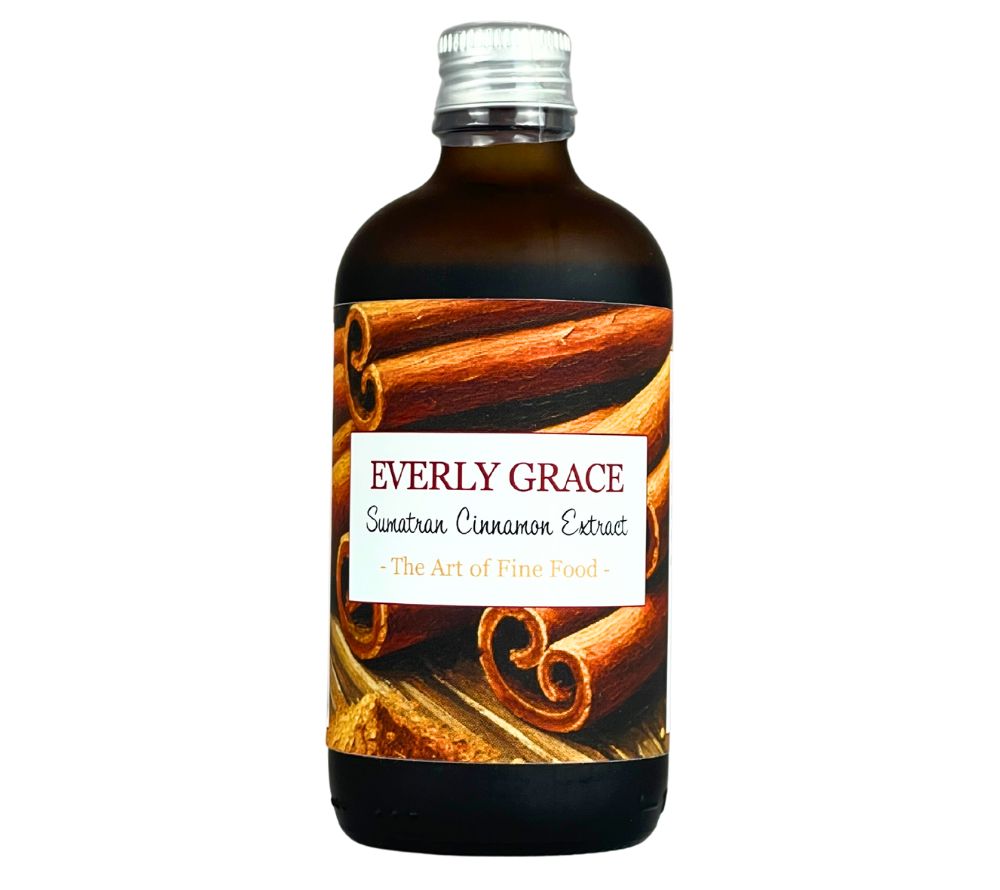 Everly Grace Organic Cinnamon Extract – Bio-Zimtextrakt aus Sumatra, reich an ätherischen Ölen. Perfekt zum Backen, Kochen und für aromatische Getränke.