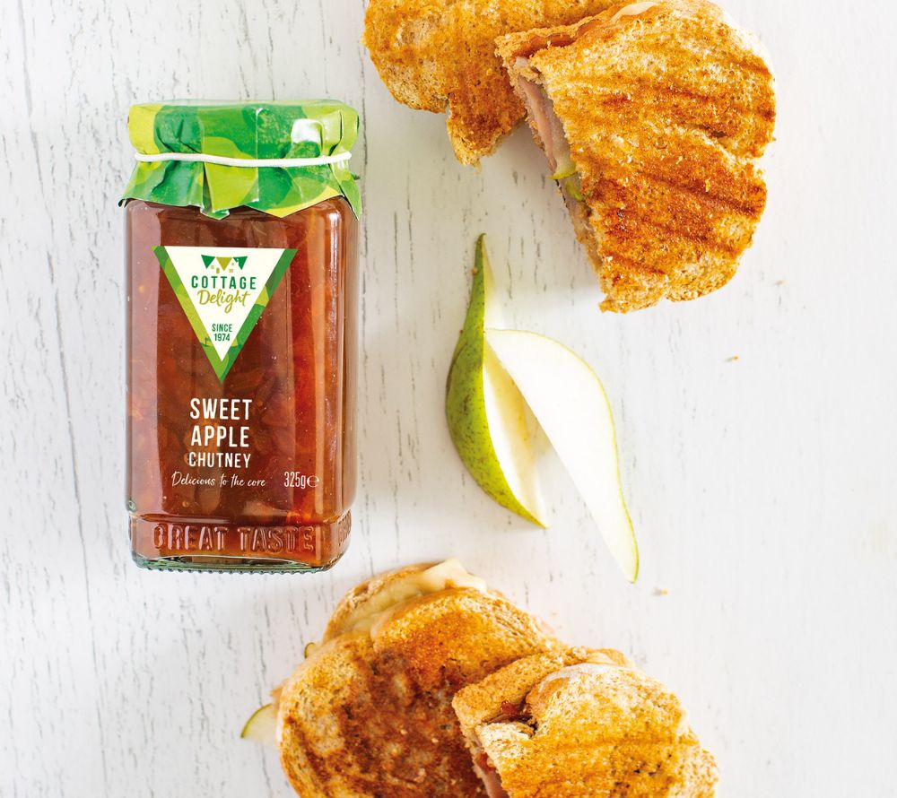 Sweet Apple Chutney: fruchtig, würzig & leicht säuerlich. Perfekt zu Käse, Fleisch und BBQ – glutenfrei & aus Bramley-Äpfeln.