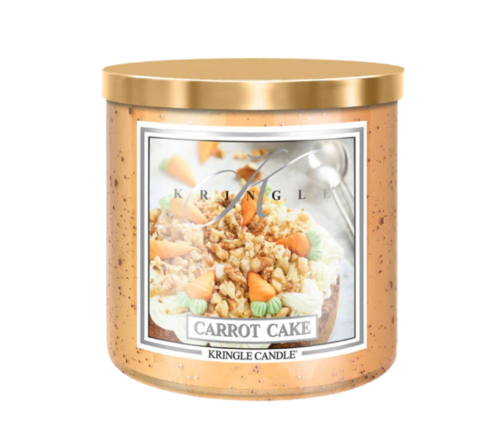 Osterkerze Carrot Cake von Kringle Candle kaufen – süßer Karottenkuchen-Duft mit Zimt, Ingwer & Vanille