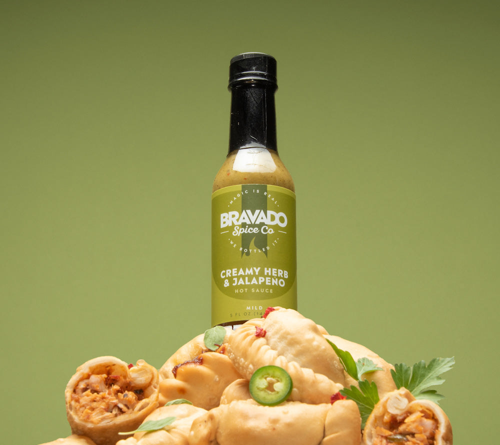 Creamy Herb & Jalapeño Hot Sauce ☆ Mit Koriander, Oregano & milden Jalapeños ☆ Milde Sauce von Bravado Spice Co.