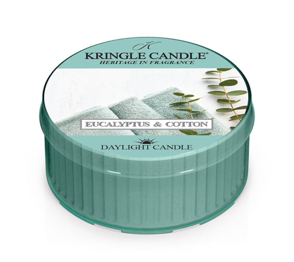 
                  
                    Eucalyptus Cotton Duftkerze von Kringle Candle ✚ Kringle Candle ✚ natürliche Düfte ✚ Große Auswahl ✚ Made in USA ✚ Weltweiter Versand
                  
                