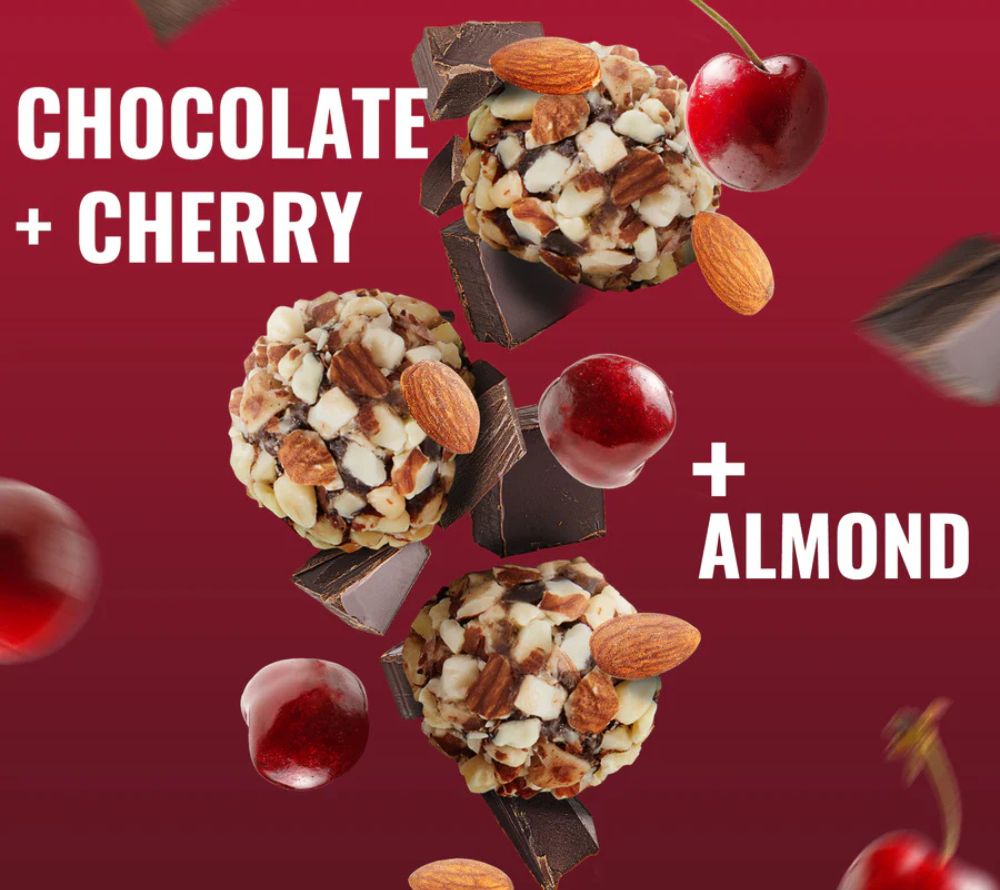 Chocolate Cherry Almond Bites von The Gluten Free Brothers bei American Heritage – vegan, glutenfrei & proteinreich. Fruchtig-nussiger Snackgenuss.