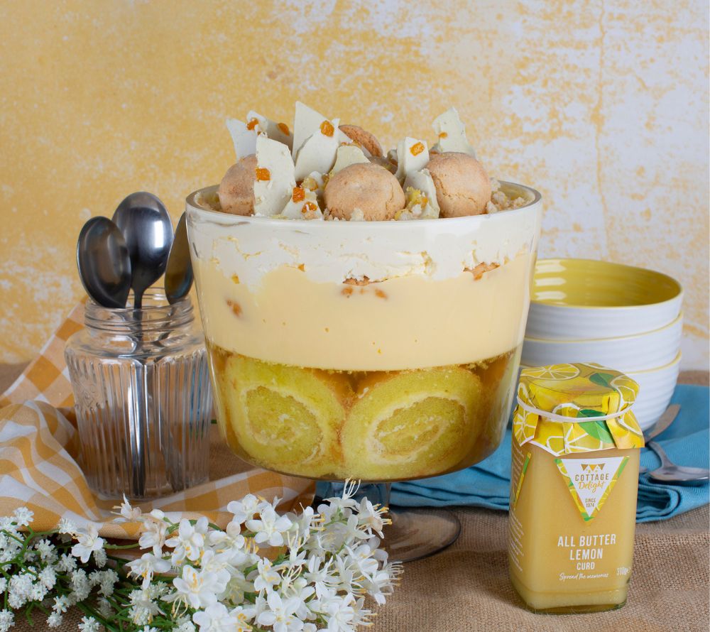 
                  
                    All Butter Lemon Curd von Cottage Delight kaufen | Original englische Zitronencreme mit Butter | Handgemacht in England | Für Scones, Toast, Gebäck, Desserts | EU-weiter Versand
                  
                