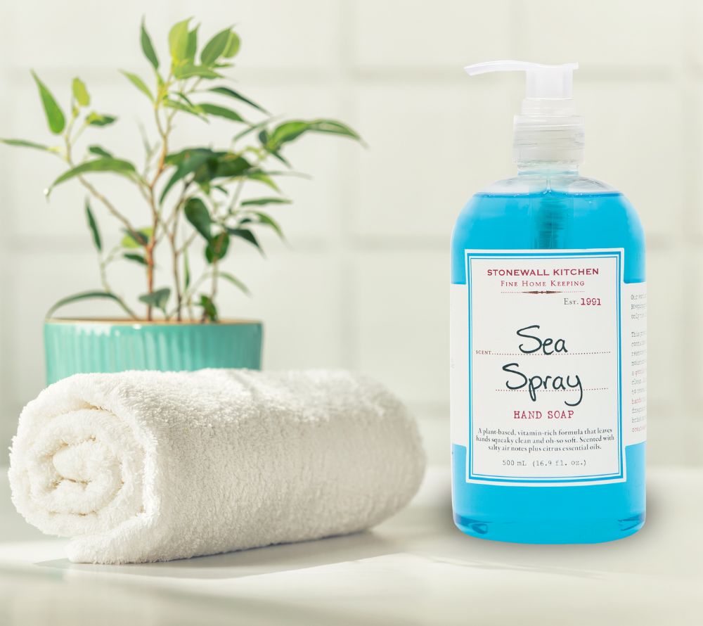 
                  
                    Frische Meeresbrise für die Hände ★ Sea Spray Hand Soap mit pflanzlicher Formel & Zitrusduft ★ Sanfte Reinigung mit ätherischen Ölen ★ Jetzt entdecken!
                  
                