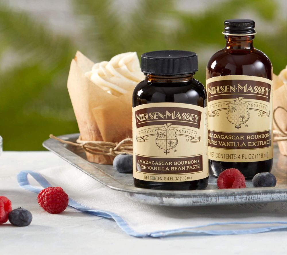 
                  
                    Vanille Extrakt von Nielsen-Massey ♥ Cremig-sanftes Aroma ♥ Perfekt zum backen Süßen ♥ Feinste Vanille ♥ Importiert aus den USA » Jetzt probieren! 
                  
                