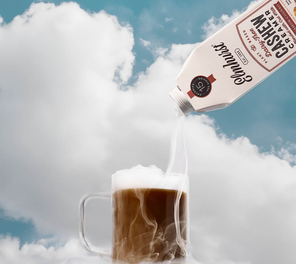 
                  
                    Cinnamon Churro Cashew Creamer von Elmhurst kaufen | Gourmet vegane Milchalternativen | Inkl. Mandel, Hafer, Cashew, Ahorn, Walnuss | Perfekt für Kaffee, Smoothies, Brei, Desserts | EU Versand
                  
                