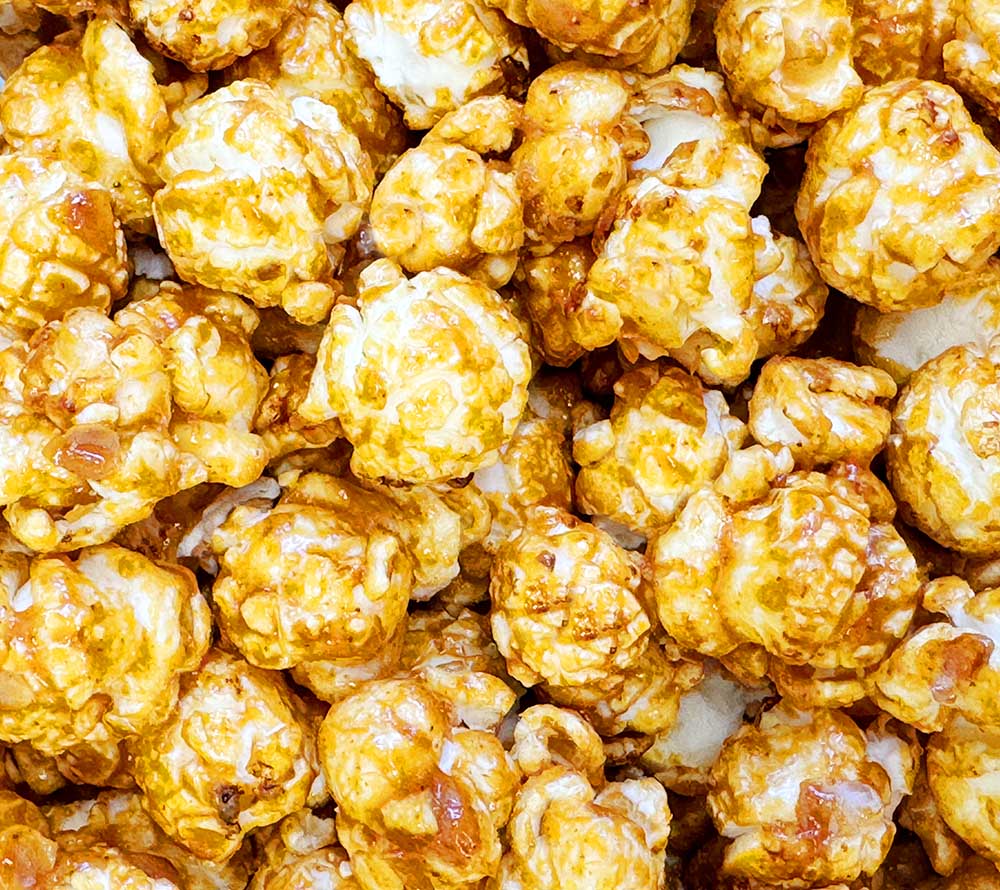 Everly Grace Popcorn - Cinnamon Apple Crunch kaufen ☆ Mit Karamellpopcorn mit Apfel und köstlichen Gewürzen ☆ Mehr Sorten ☆ Jetzt probieren!