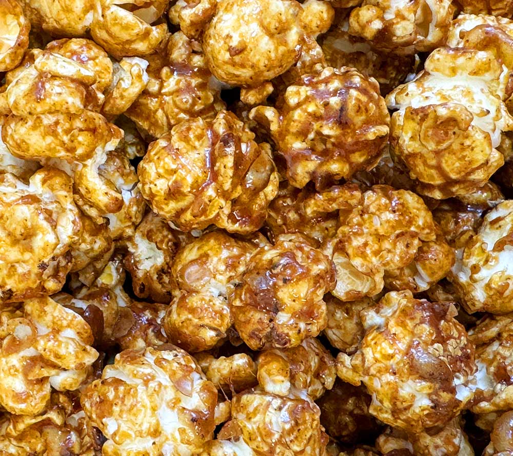 
                  
                    Everly Grace Popcorn - Espresso Euphoria ☆ Mit süßem Karamell und Espresso ☆ Ohne Aromen und Farbstoffe
                  
                