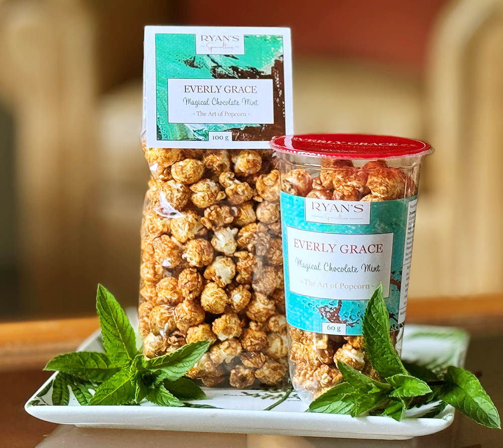 Everly Grace Popcorn Bag - Magical Chocolate Mint kaufen ☆ Mit Karamell, Schokolade und Pfefferminze ☆ Der perfekte Snack ☆ Mehr Sorten ☆ Jetzt probieren!