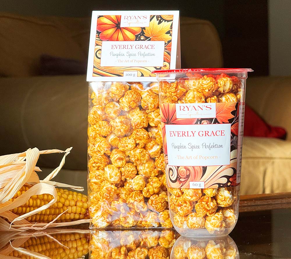 Everly Grace Popcorn - Pumpkin Spice Perfection kaufen ☆ Mit Karamell, Pumpkin Spice, Zimt und anderen herbstlichen Gewürzen ☆ Mehr Sorten ☆ Jetzt probieren!