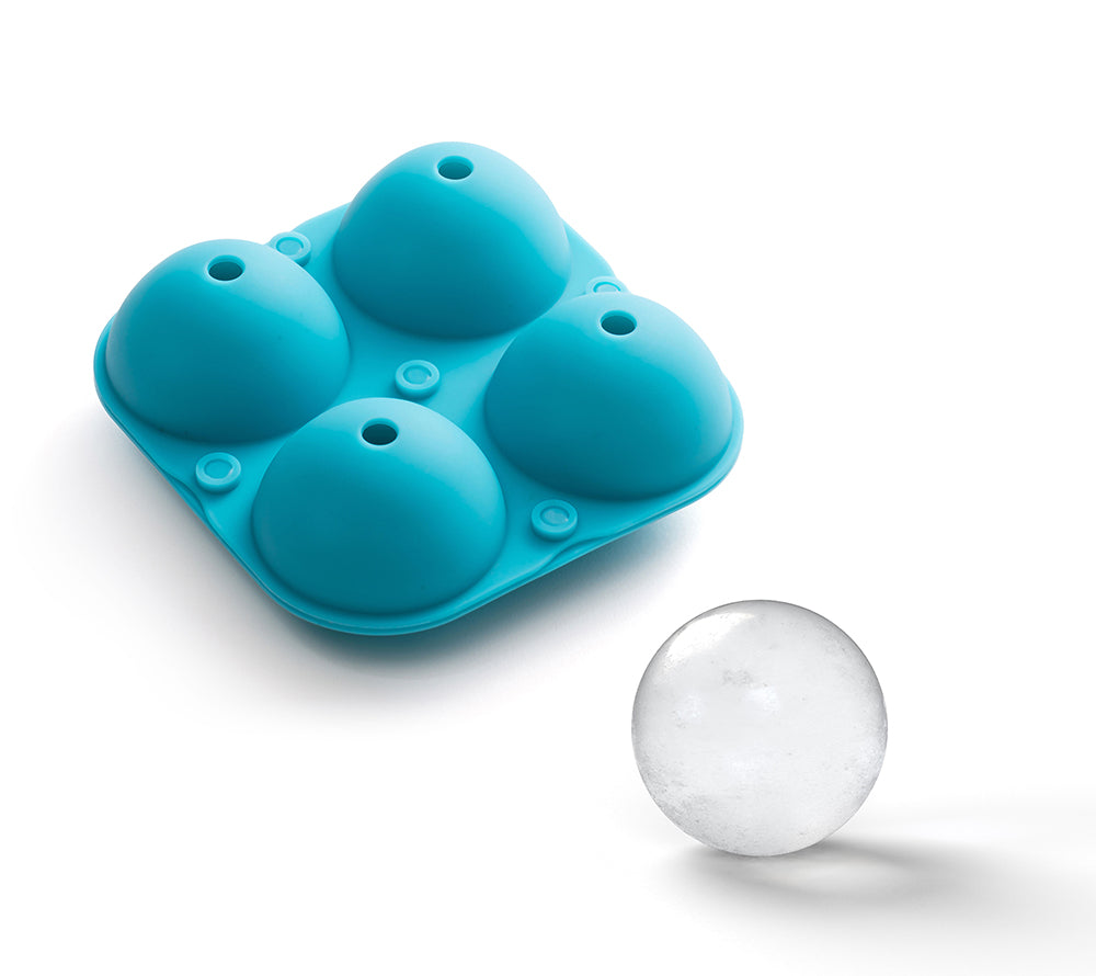 Mit dem Sphere Ice Cube Tray von W&P gelingen Ihnen tolle Eiskugeln, mit denen Sie Ihre Getränke und Cocktails wunderbar kühlen können.