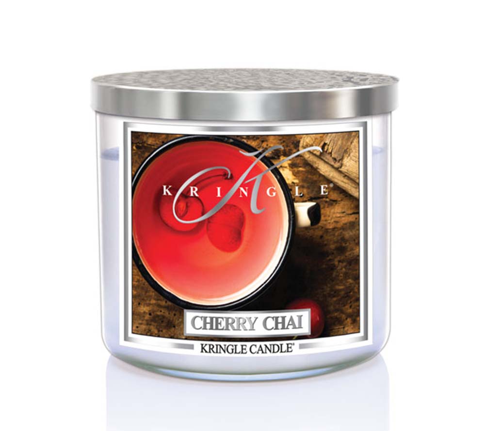 Cherry Chai Kringle Candle Sojakerze von American Heritage