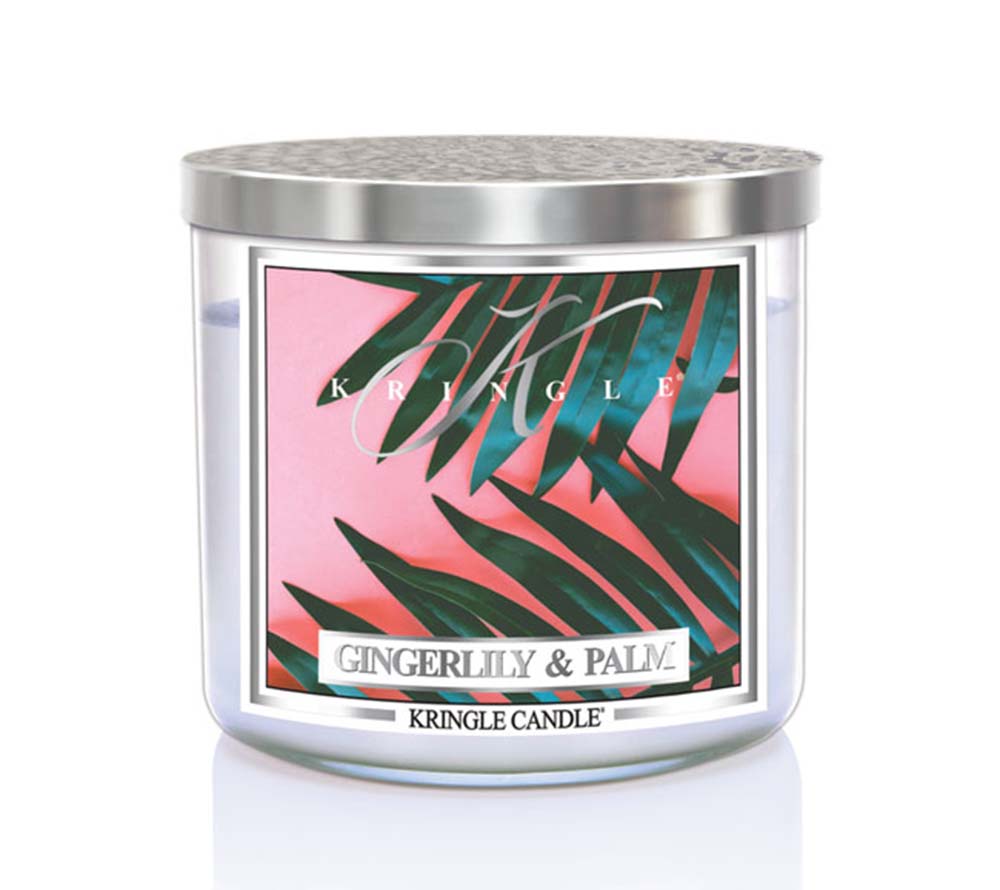 Die Duftkerze Gingerlily & Palm von Kringle Candle entführt Sie in die entspannende Atmosphäre tropischer Sandstrände.