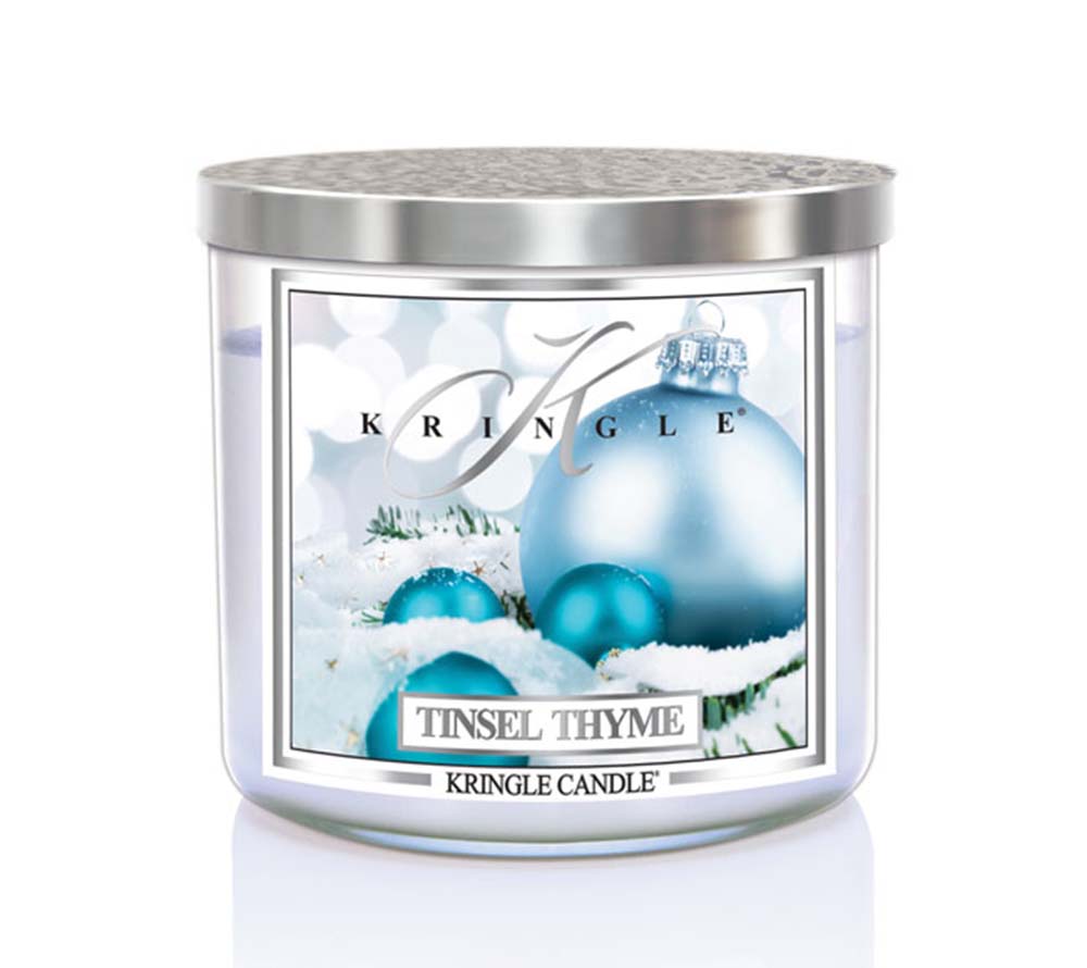 
                  
                    Der winterliche Wald ruft. Birke trifft auf Tannennadel in Kombination mit Moschus und saftigen Granatapfel. Eine sinnliche Duftkerze im winterlichen Stil von Kringle Candle.
                  
                