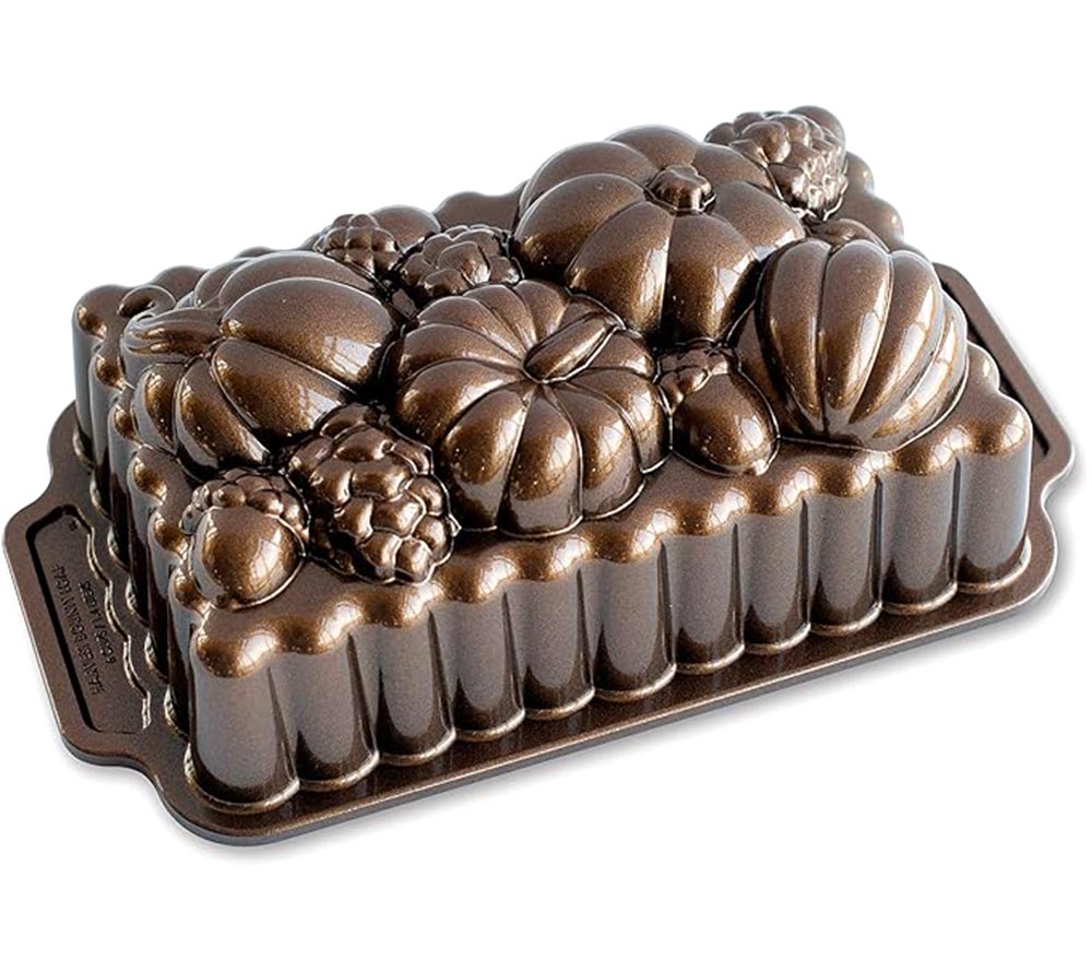 
                  
                    Harvest Bounty Cake Form von Nordic Ware ☆ Für Herbstkuchen und Brote ☆ Aus gegossenem Aluminium ☆ Jetzt probieren!
                  
                