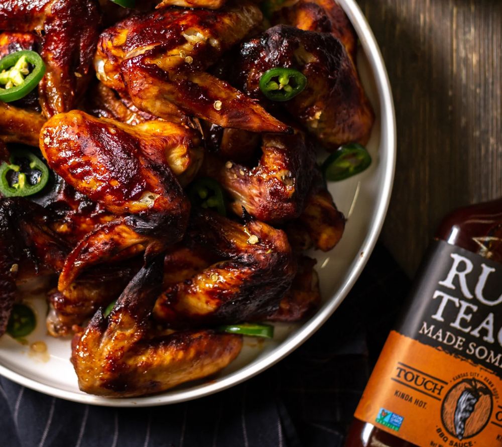 
                  
                    BBQ Sauce von Rufus Teague ☆ Mit erlesenen Chipotle Chilis ☆ Aus rein natürlichen Zutaten ☆ Vielseitig einsetzbar ☆ Non-GMO » Jetzt probieren! 
                  
                