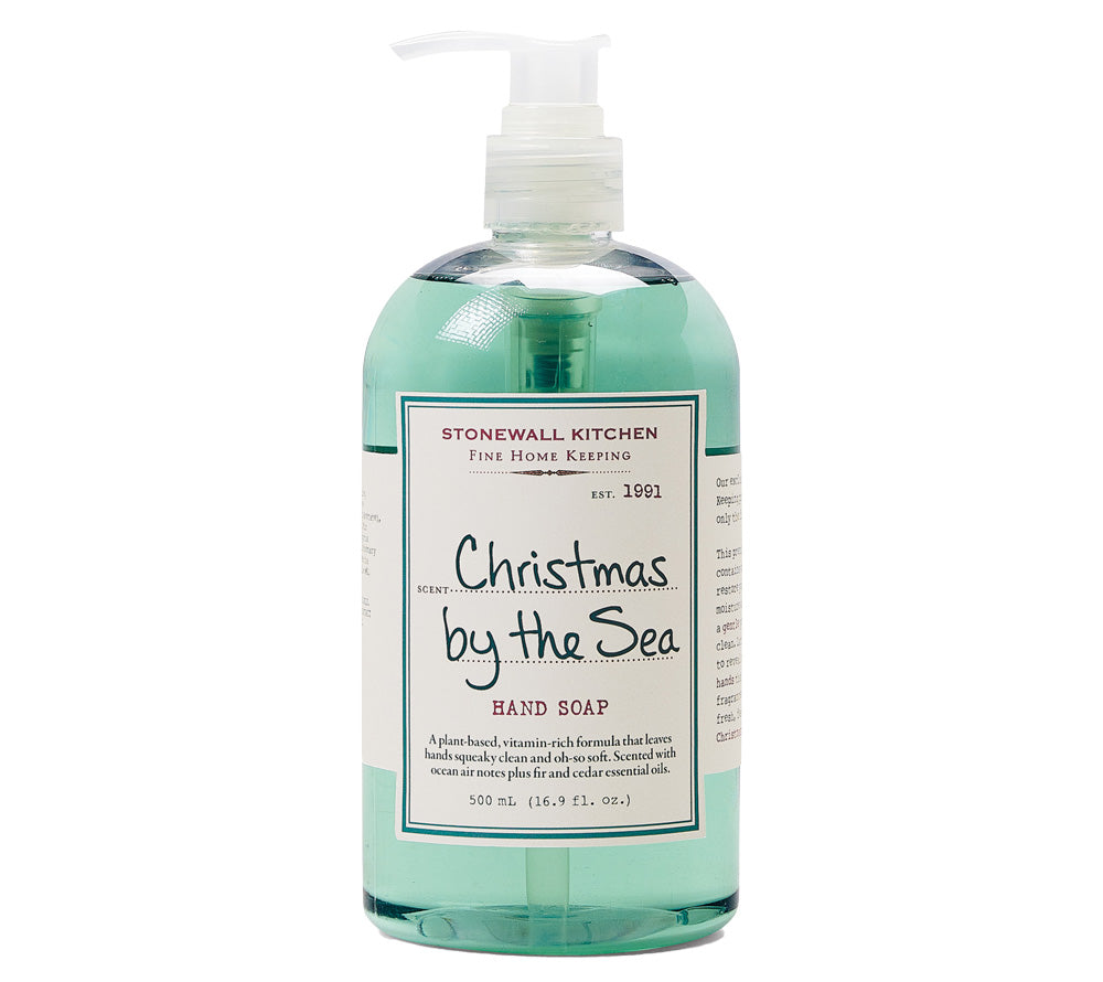 Christmas by the Sea Hand Soap von Stonewall Kitchen (Spender mit 500 ml Flüssigseife) kaufen | ☆ Luxuriöse Seife in edlem Design ☆ Mit natürlichen Inhaltsstoffen ☆ Jetzt probieren!